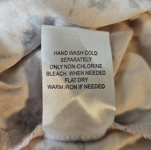 Daniel Rainn Partially Sheer Flutter Sleeve Pink Floral Blouse Size Petite Small - Picture 6 of 8